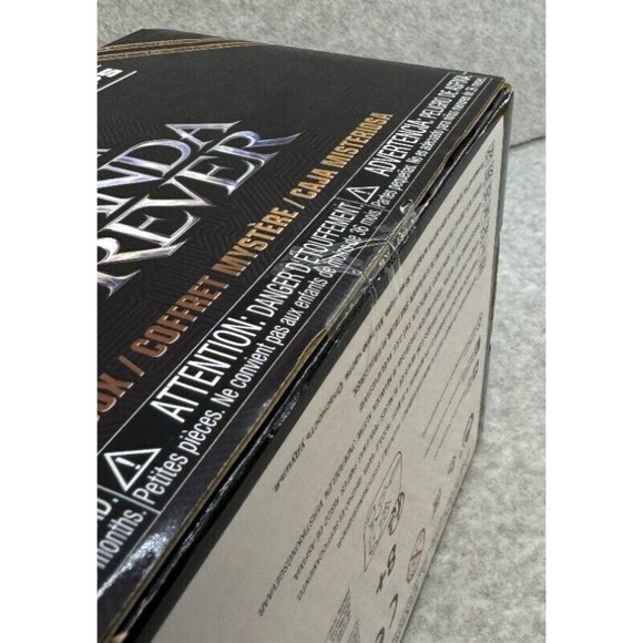 Marvel‎ Black Panther Wakanda Forever Collector Corps Funko Pop Mystery Box NIB - Picture 5 of 6